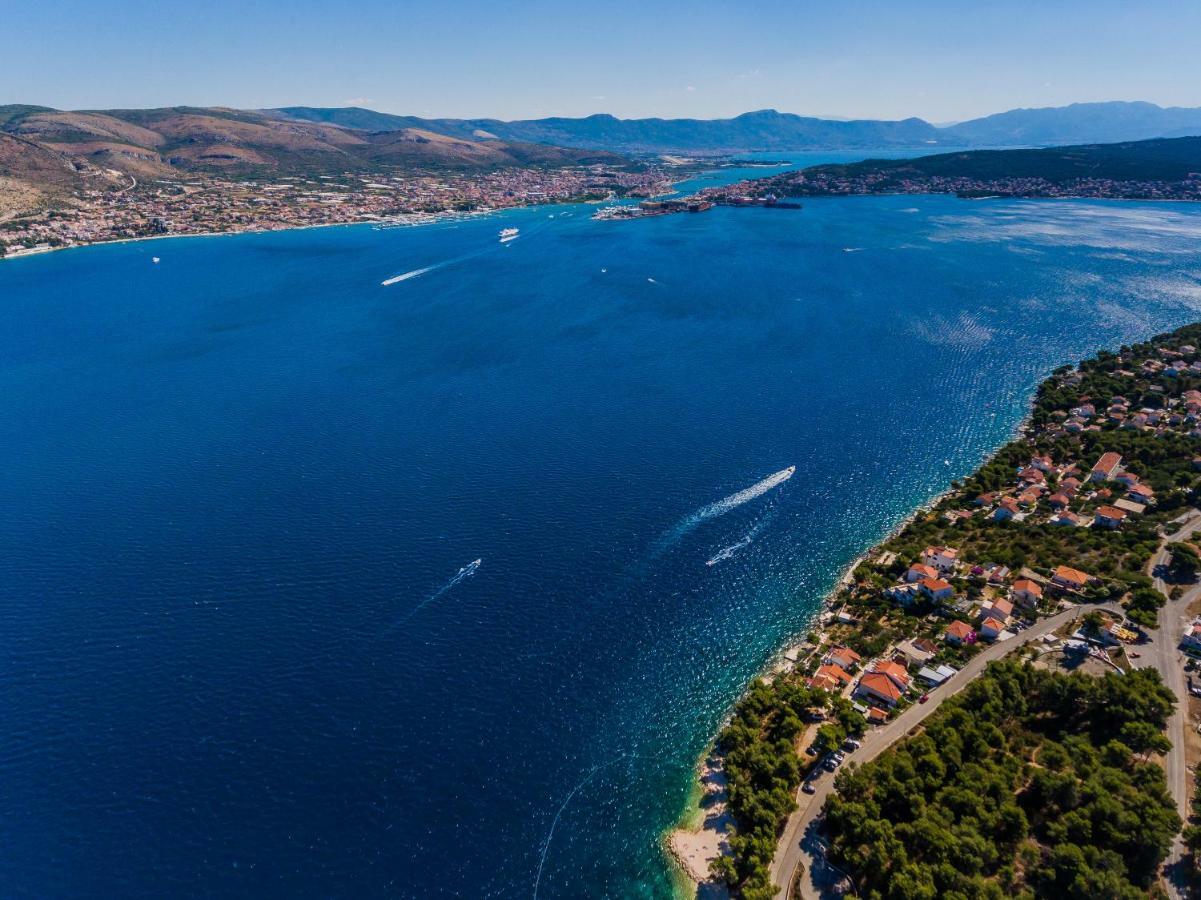 Apartments Mare Trogir Eksteriør billede