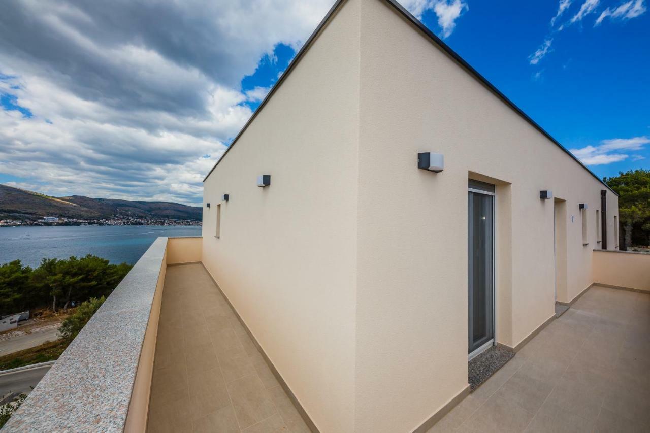 Apartments Mare Trogir Eksteriør billede
